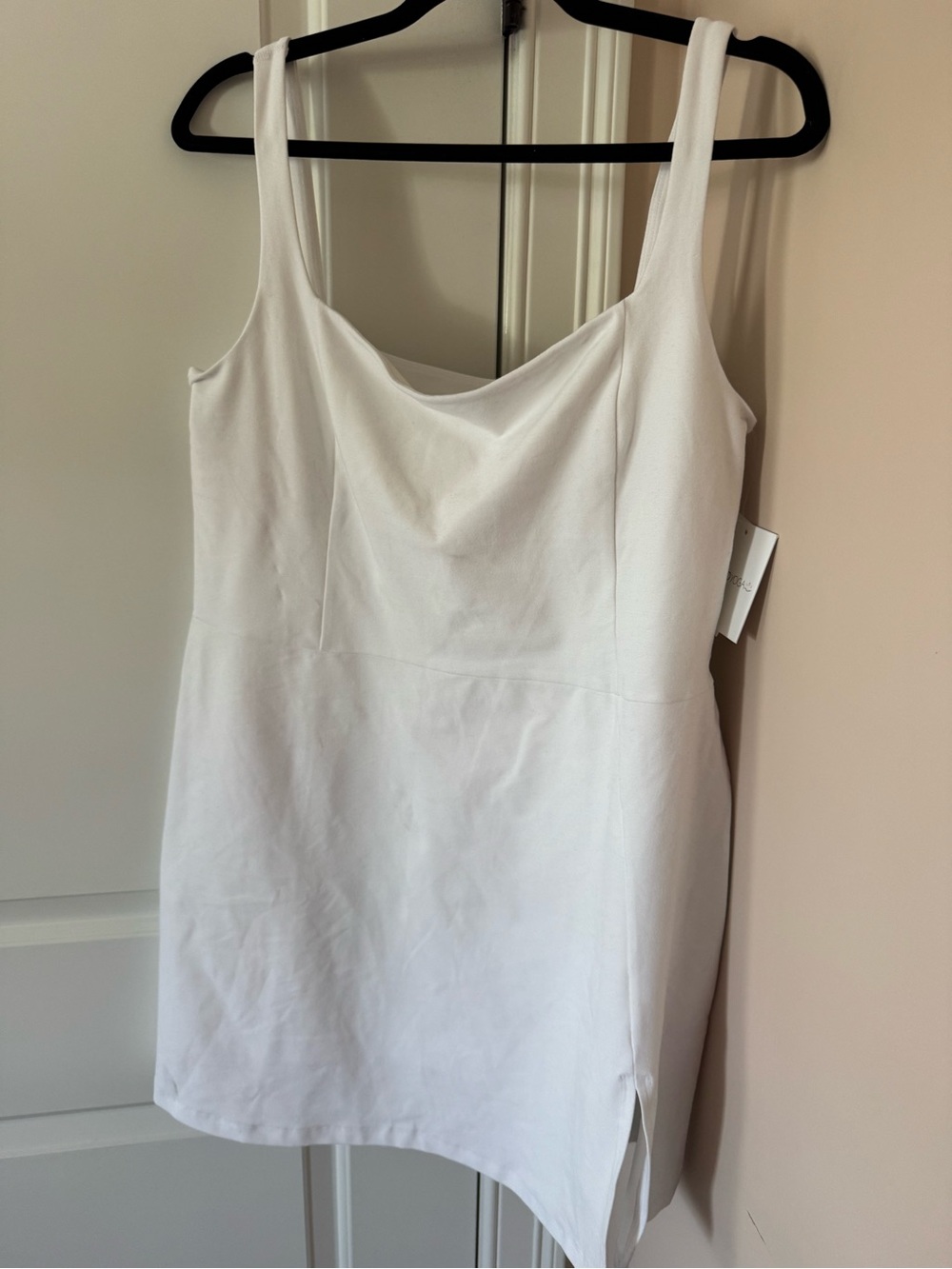Beyond Yoga White Athletic Dress with Built in Bra (XXL)